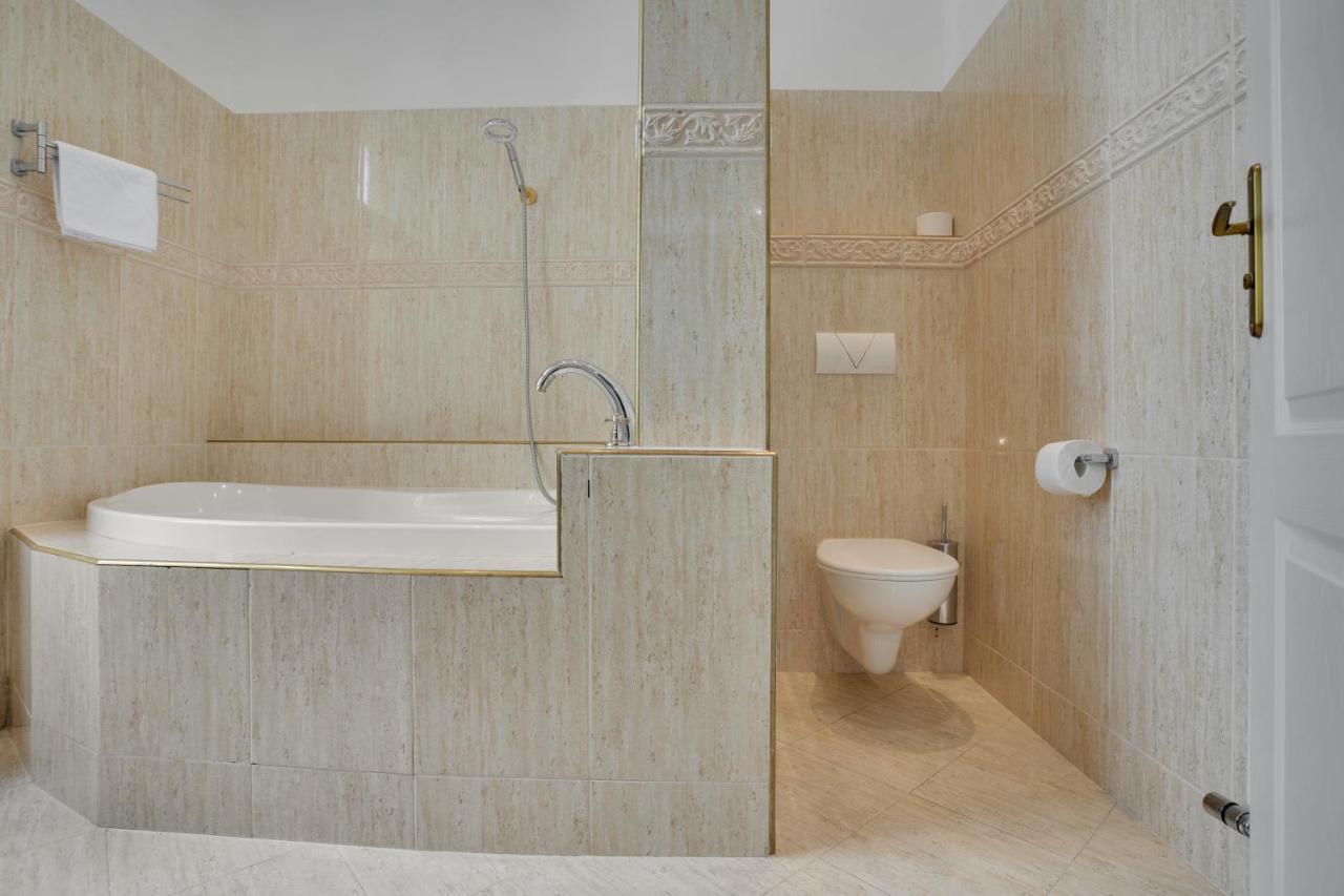 Aphrodite Hotel Mariańskie Łaźnie Zewnętrze zdjęcie